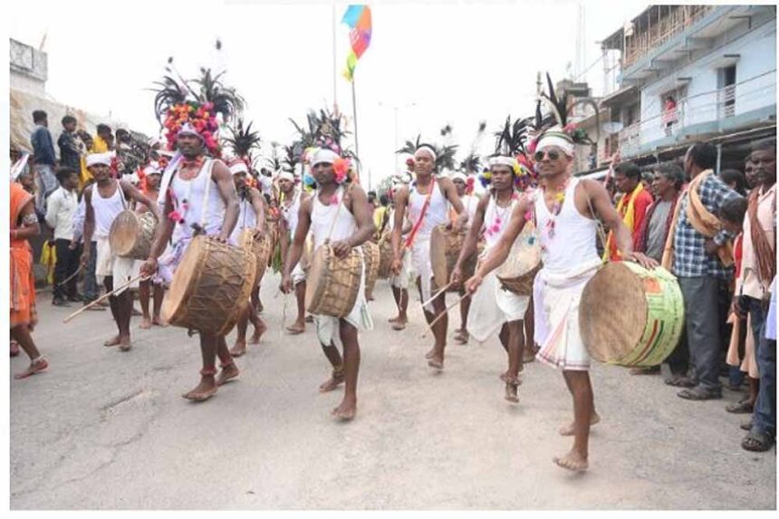 पेसा एक्ट को दी हरी झंडी, रांची में आदिवासी समुदाय में उल्लास का माहौल