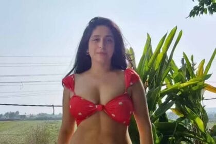तस्वीरों से सोशल मीडिया पर ‘आग’ लगाने वाली नेहा भसीन, कभी बॉडीशेमिंग ने पहुंचाया