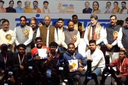 खेल महोत्सव के मंच से ओलंपिक पदक विजेताओं को बड़ी सौगात, CM साय रहे मौजूद; PM मो