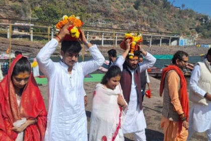 शादी के 21 दिन बाद सीएम मोहन यादव के बेटे-बहू नर्मदा परिक्रमा पर, यात्रा ओंकारेश
