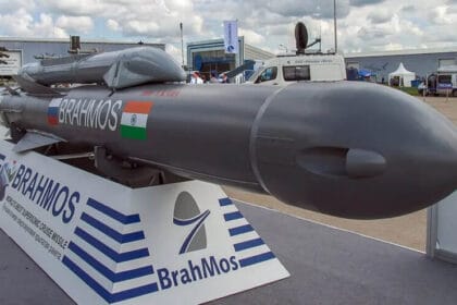 ब्रह्मोस की रेंज बढ़ी, ER Version से दिल्ली से निशाना सिर्फ एक क्लिक में