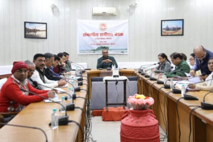 संभागायुक्त सिंह का आह्वान: महिलाएं और बच्चों के स्वास्थ्य व शिक्षा में आंगनबाड़