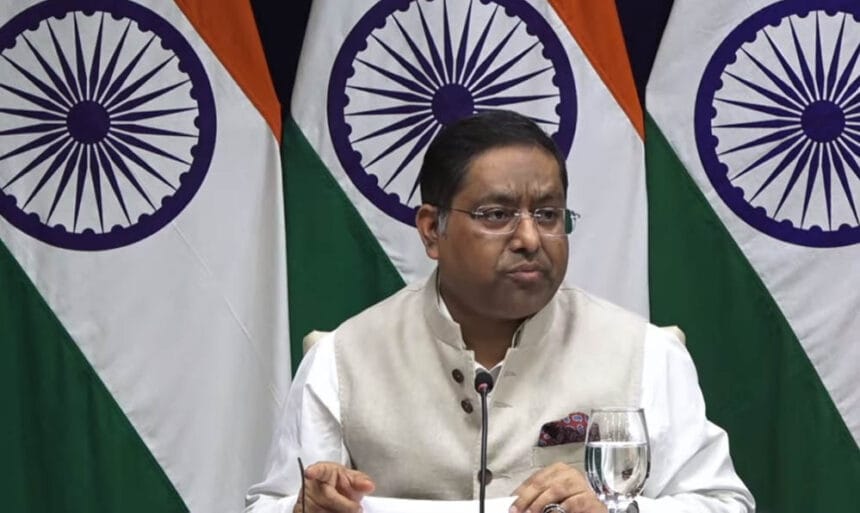 ‘हत्याओं को इग्नोर नहीं किया जा सकता’: MEA ने बांग्लादेश में हिंदुओं पर हमलों को