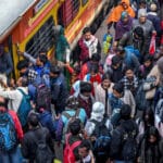 यात्रीगण ध्यान दें! रेलवे किराए में बढ़ोतरी लागू, स्लीपर–एसी सफर अब पड़ेगा महंगा