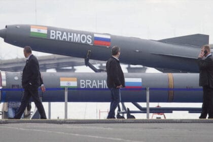 सुपर फास्ट ब्रह्मोस मिसाइल: एयर डिफेंस सिस्टम S-400, THAAD, आयरन डोम का निकलेगा