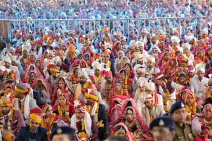 CM मोहन का सामूहिक विवाह पर बयान: 251 नवदंपतियों को आशीर्वाद देते हुए कहा- पारिव