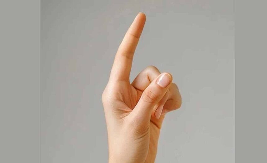 तर्जनी उंगली बताएगी आप कैसे इंसान हैं – स्वभाव से लेकर भविष्य तक के संकेत