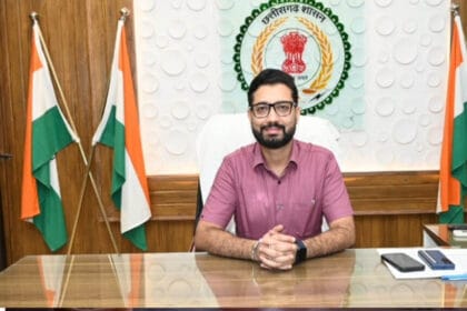 महासमुंद : सीईओ नंदनवार ने ली साप्ताहिक समय सीमा की बैठक