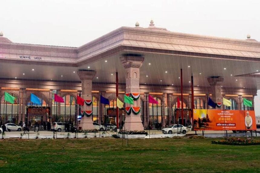 अयोध्या एयरपोर्ट : लोकार्पण के दो वर्ष पूरे, सात लाख से भी अधिक यात्रियों का हुआ