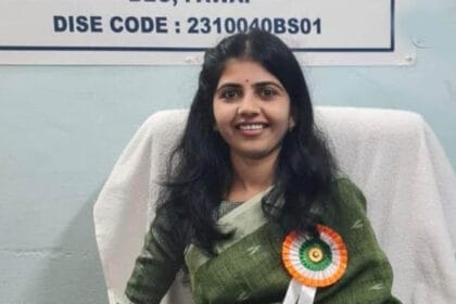 कलेक्टर नम्रता जैन ने प्रत्येक माह के तीसरे शनिवार को कार्यालयों का साफ सफाई करन