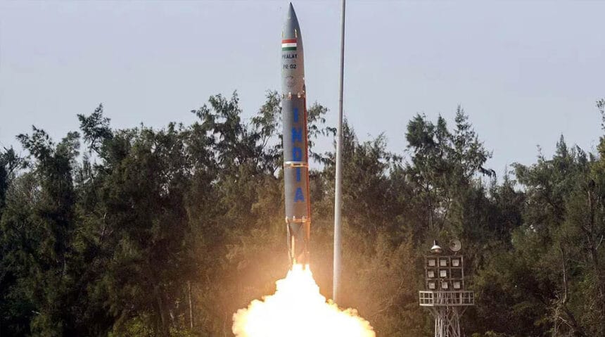 भारत की शक्ति का प्रदर्शन: DRDO ने एक साथ लॉन्च की दो ‘प्रलय’ मिसाइलें