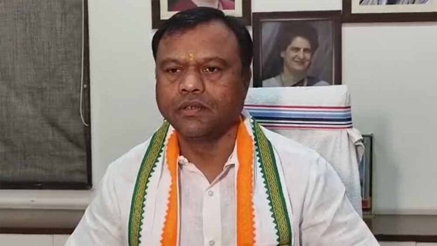 सरकारी हवाई जहाज के इस्तेमाल पर उठे सवाल, ‘शास्त्री’ के सफर को लेकर बैज ने साधा