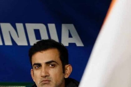 टेस्ट में लगातार नाकामी के बाद गंभीर पर सवाल, BCCI की दिग्गज से बैकडोर मीटिंग