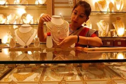 लगातार दूसरे दिन फिसले सोना-चांदी, निवेशकों को ऊँचे भाव से मिली राहत