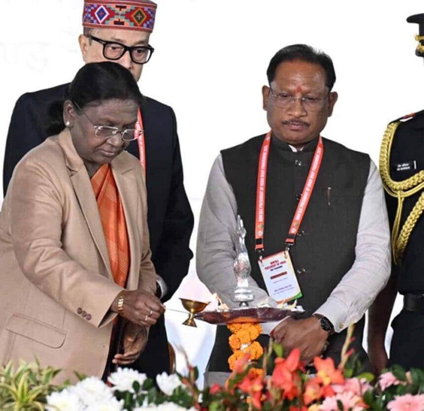 मुख्यमंत्री विष्णुदेव साय झारखंड के मांझाटोली में अंतरराज्यीय जन सांस्कृतिक समाग