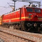 रेल सफर हुआ महंगा: आज से लागू नई दरें, लंबी दूरी की यात्रा पर असर