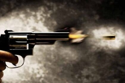 300 रुपये के लिए चली गोली! बिहार में बदमाशों का कहर, दुकानदार से 10 हजार लूटे