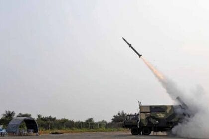 भारत की सख्ती से सहमा पाकिस्तान, ऑपरेशन सिंदूर के डर से बॉर्डर पर लगाए एंटी-ड्रो