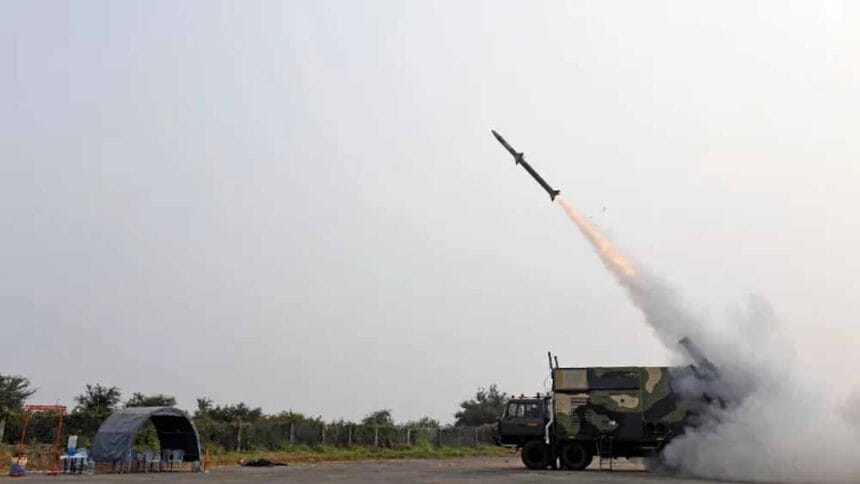 भारत की सख्ती से सहमा पाकिस्तान, ऑपरेशन सिंदूर के डर से बॉर्डर पर लगाए एंटी-ड्रो