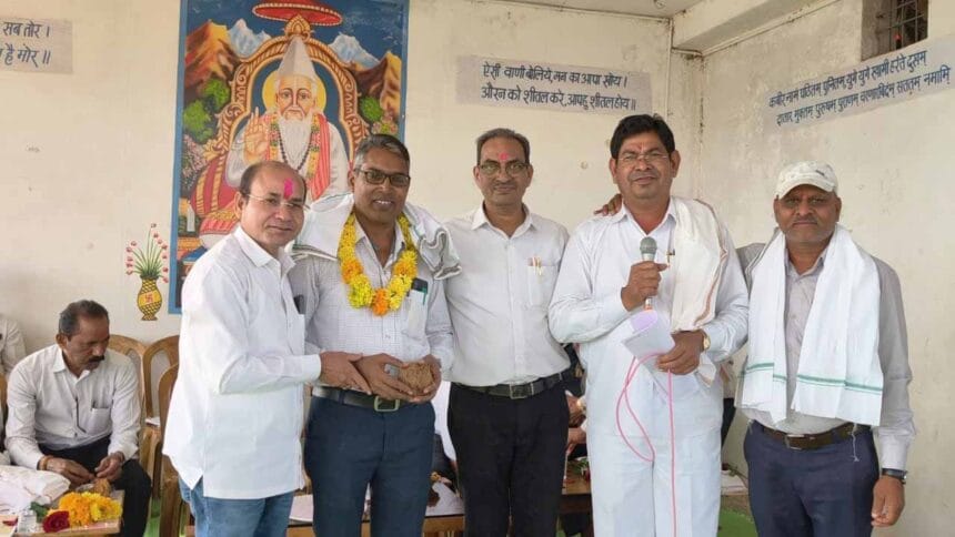 करहीडीह ईकाई साहु समाज के शपथ ग्रहण समारोह में मुख्य अतिथि के रूप में तहसील अध्य