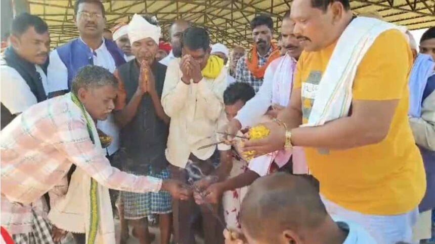 घर वापसी अभियान: 200 लोगों ने अपनाया सनातन धर्म, समाज के वरिष्ठों ने किया अभिनंद