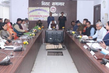 केंद्र एवं राज्य सरकार की योजनाओं के क्रियान्वयन में सभी अधिकारी प्रोएक्टिव होकर