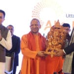मुख्यमंत्री ने 10 युवाओं तथा युवक व महिला मंगल दल को प्रदान किया राज्य स्तरीय वि
