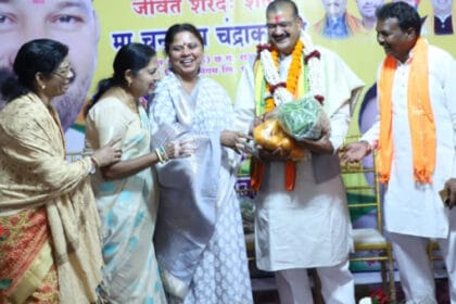चंद्रहास चंद्राकर के जन्मदिन पर बधाई देने उमड़े पदाधिकारी और कार्यकर्ता, अशोक वा