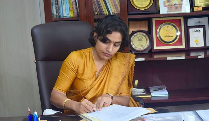 कमिशनर संस्कृति जैन ने किया कमाल, ‘गिफ्ट ए डेस्क’ अभियान को गोल्ड स्कॉच अवार्ड स