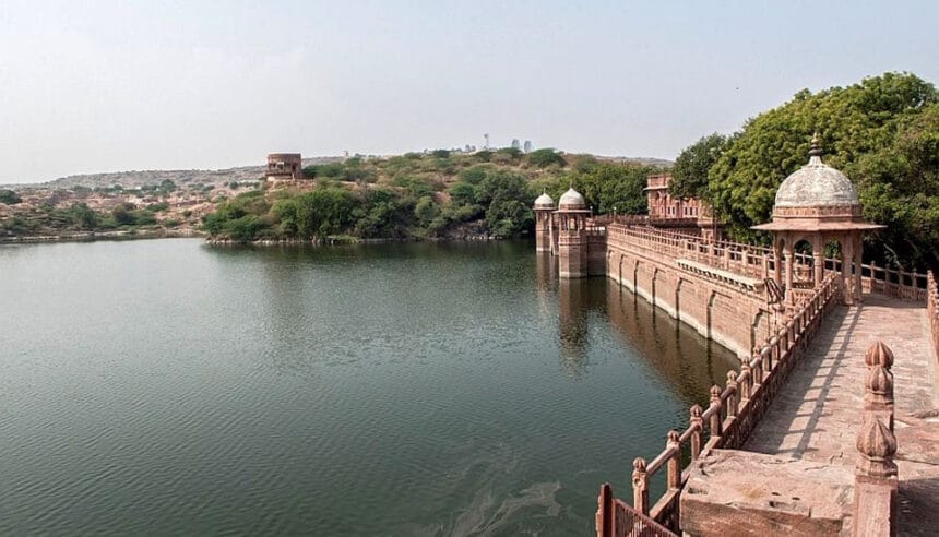 जैसलमेर में हेलीबोर्न सर्वे से सामने आई खुशखबरी, 64 स्थानों पर मिलेंगे भूजल के भ