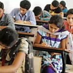 JEE-NEET कोचिंग पर सरकार का बड़ा कदम, पढ़ाई के घंटों की सीमा तय करने पर विचार