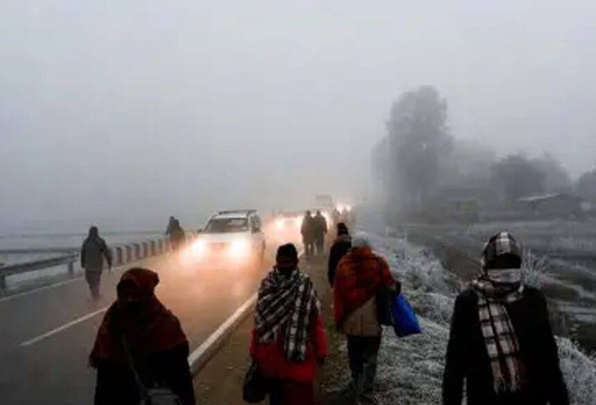 उत्तर भारत में शीतलहर और कोहरे का कहर! IMD ने जारी किया राहत नहीं मिलने का अलर्ट