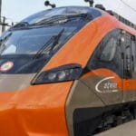 वंदे भारत स्लीपर ट्रेन में मिलेगा लग्जरी अनुभव, ऑटोमैटिक दरवाजे और नई सुविधाओं क