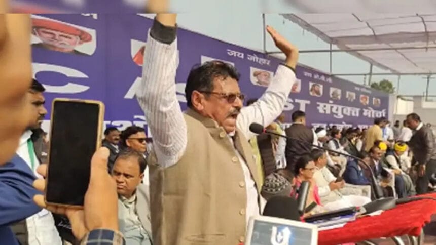 आरडी प्रजापति का सनसनीखेज आरोप: राभद्राचार्य और अन्य धार्मिक गुरुओं को सजा देने 1 आरडी प्रजापति का सनसनीखेज आरोप: राभद्राचार्य और अन्य धार्मिक गुरुओं को सजा देने