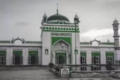 संभल में बड़ा कदम! कब्रिस्तान पर कब्जा करने वालों का डाटा हो रहा तैयार