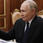 यूक्रेन ने रूस की तेल रिफायनरी पर हमला किया, आग की लपटें, पुतिन के खिलाफ ड्रोन स