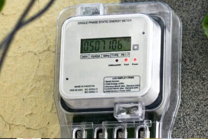 उत्तर प्रदेश में स्मार्ट मीटर के लिए उपभोक्ताओं को मिलेगा विकल्प, प्रीपेड या पोस