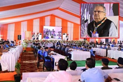 युवा संसद का आयोजन: डॉ. रमन सिंह की अध्यक्षता में बच्चों ने निभाई सांसदों की भूम