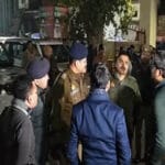 संभल में बिजली विभाग की छापेमारी, अवैध ई-रिक्शा चार्जिंग स्टेशन सील