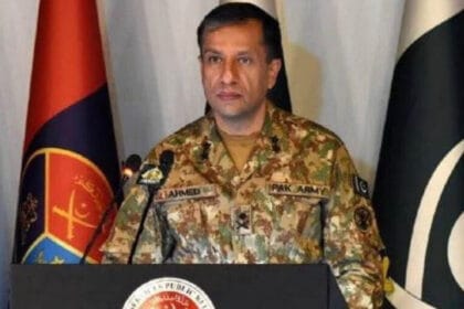 पाकिस्तानी सेना का नया बड़बोलापन: शरीफ अहमद चौधरी ने प्रेस कॉन्फ्रेंस में मजाकिय