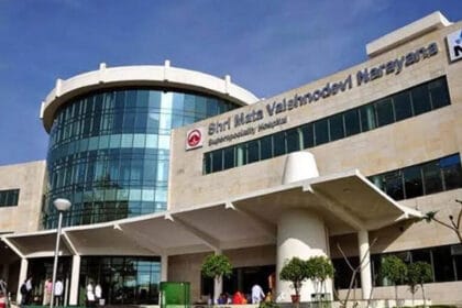 मान्यता रद्द होने से 50 स्टूडेंट्स होंगे ट्रांसफर, जम्मू में मेडिकल कॉलेज विवाद