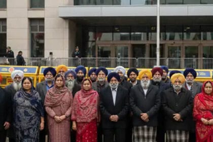 कनाडा सरकार ने पंजाबियों को दिया झटका, बुजुर्गों की PR पर रोक, केयरगिवर प्रोग्रा