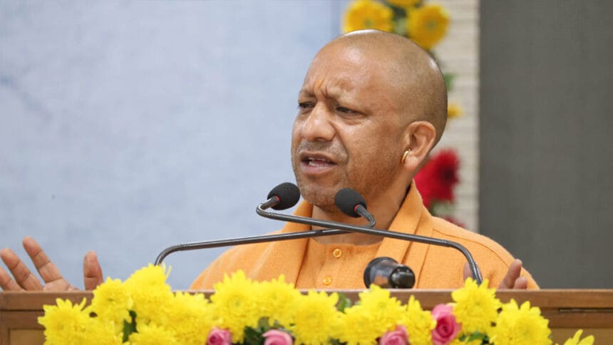 मुख्यमंत्री योगी ने ‘प्रारंभिक उत्तर भारत व इसके सिक्के’ पुस्तक का विमोचन किया