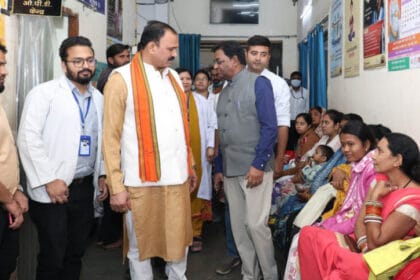 रायपुर: मंत्री जायसवाल ने शहरी सामुदायिक स्वास्थ्य केंद्र का दौरा किया, व्यवस्था