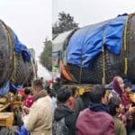 बिहार पहुंचा 33 फीट लंबा और 210 टन वजनी दुनिया का सबसे बड़ा शिवलिंग