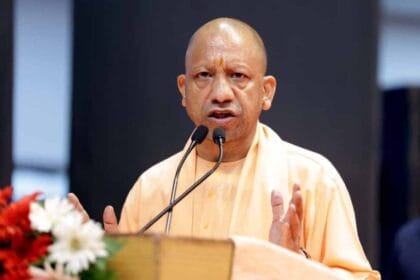 कल्याणकारी योजनाओं की जानकारी के साथ मौके पर पंजीकरण एवं नवीनीकरण की मिल रही सुव
