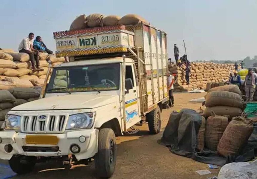 राजनांदगांव में डेढ़ करोड़ की अवैध धान जब्त