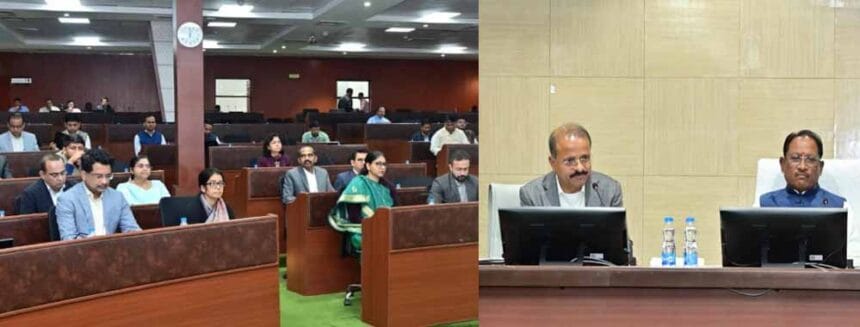 मुख्यमंत्री साय बस्तर अंचल के समग्र विकास पर केंद्रित ले रहे उच्च स्तरीय बैठक