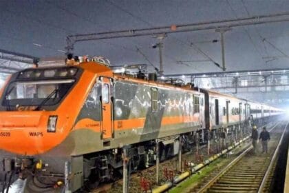 अमृत भारत एक्सप्रेस की बुकिंग शुरू होते ही बढ़ी वेटिंग लिस्ट