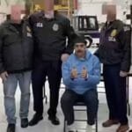 वेनेजुएला के राष्ट्रपति मादुरो के हाथों में हथकड़ी और डिटेंशन सेंटर नया ठिकाना